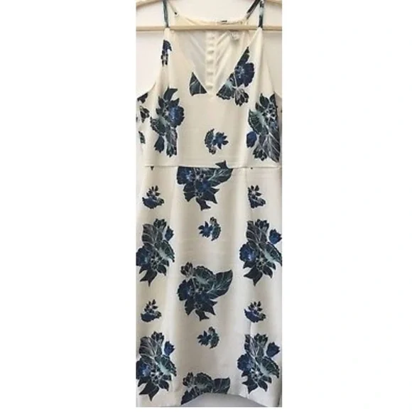 NWT HM Women white and blue floral Pencil Tank Vneck Dress - Picture 2 of 9